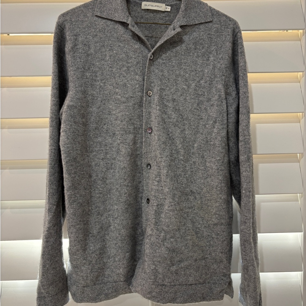 100% Cashmere Men’s Button-Up Sweater